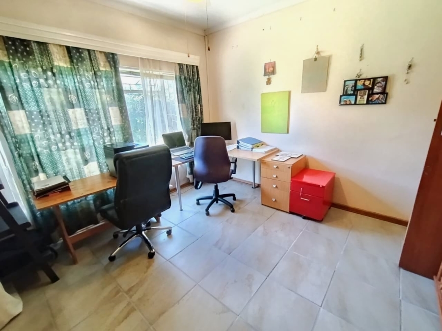 4 Bedroom Property for Sale in Langenhovenpark Free State